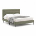 Lit double rembourré 160 × 200 cm en tissu vert sauge avec tête de lit rectangulaire et pieds en acier noir, 169 × 214 × 110 cm
